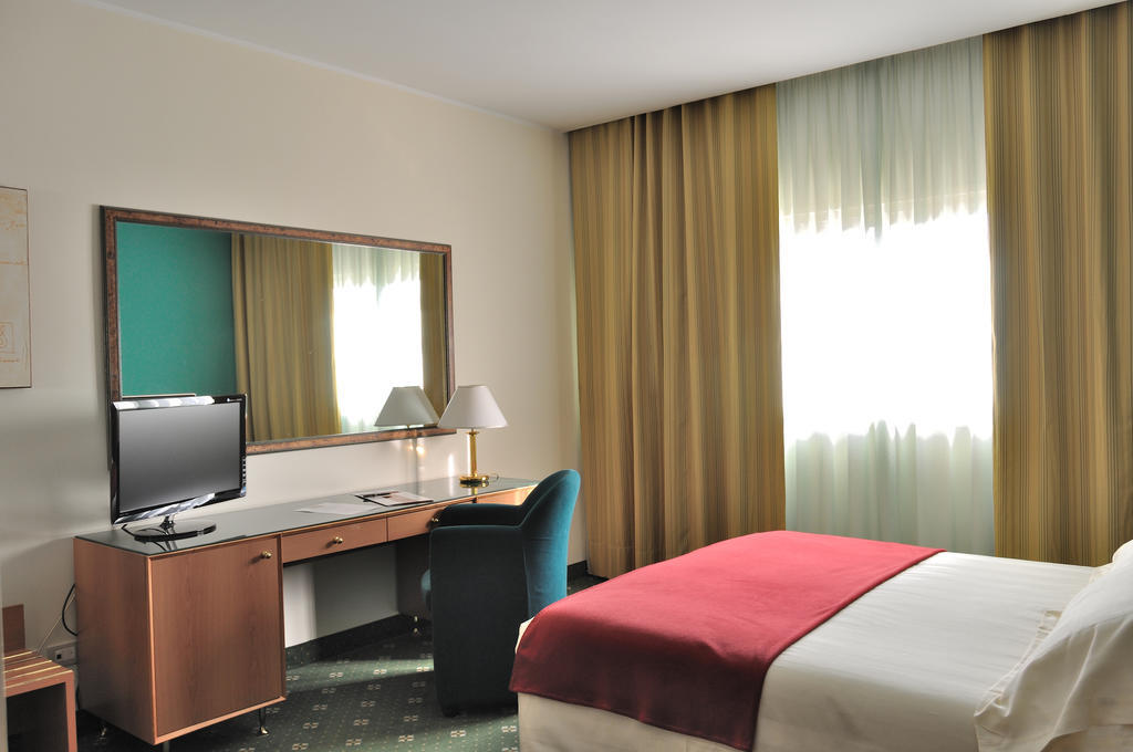 Bv Hotel Oly Rom Eksteriør billede